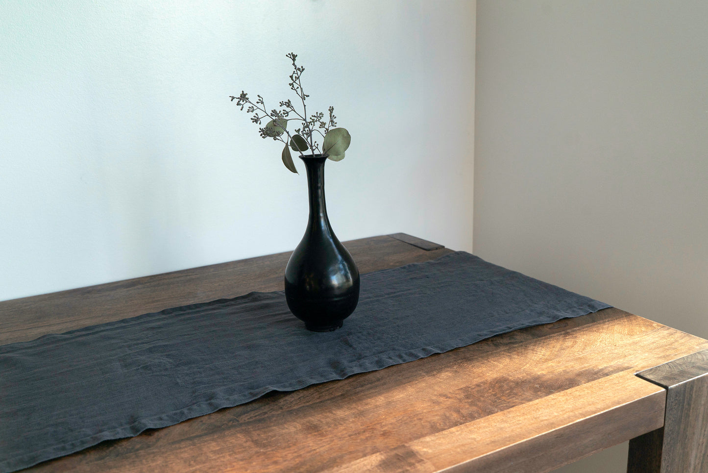 The Linen Table Runner