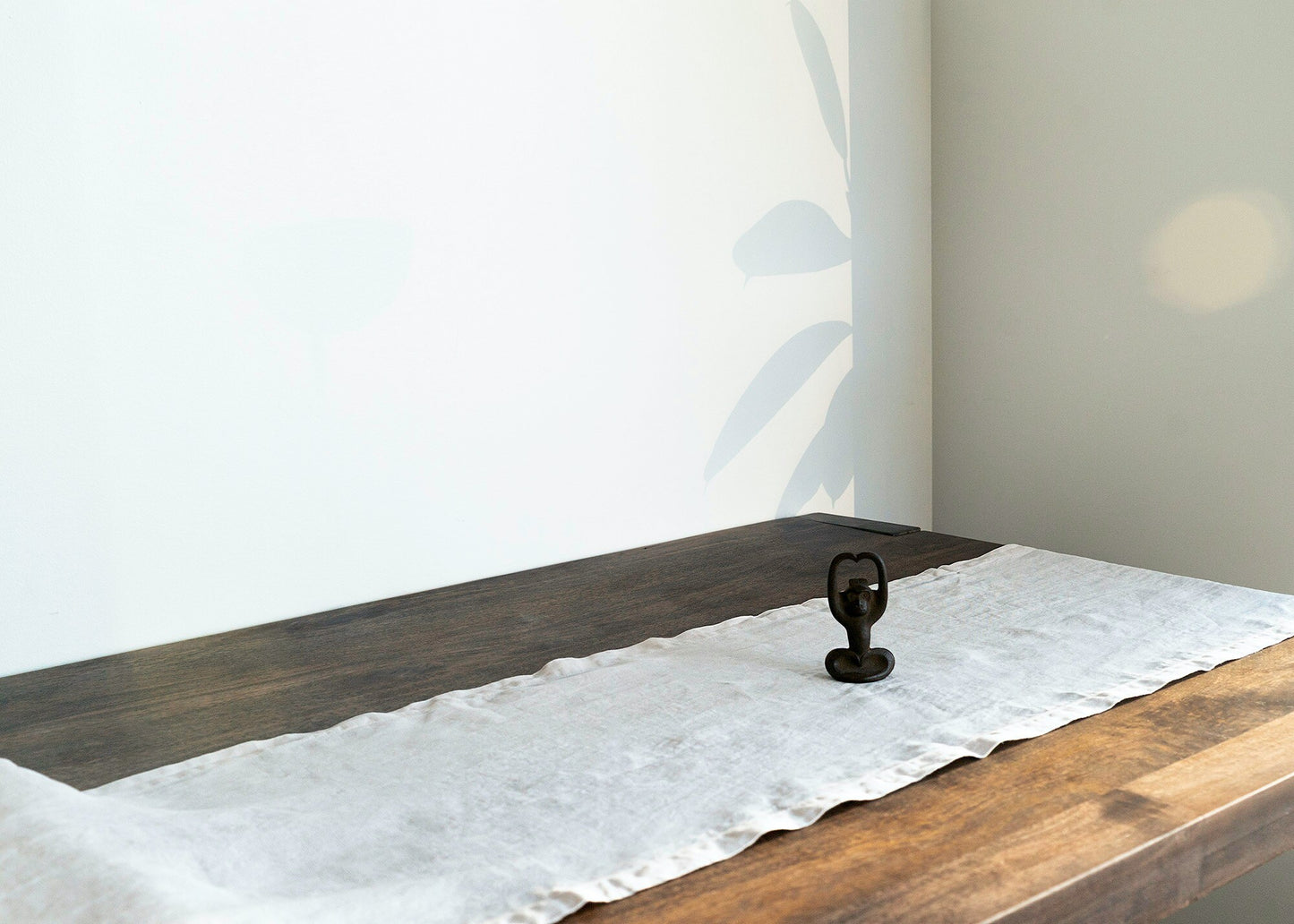 The Linen Table Runner